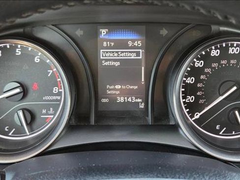 Certified 2023 Toyota Camry SE image 11