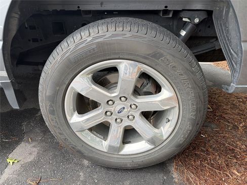 Used 2021 Ford F150 XLT w/ Equipment Group 302A High AWD/4WD image 10