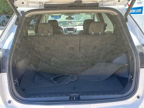 Used 2020 Chevrolet Equinox LT image 18