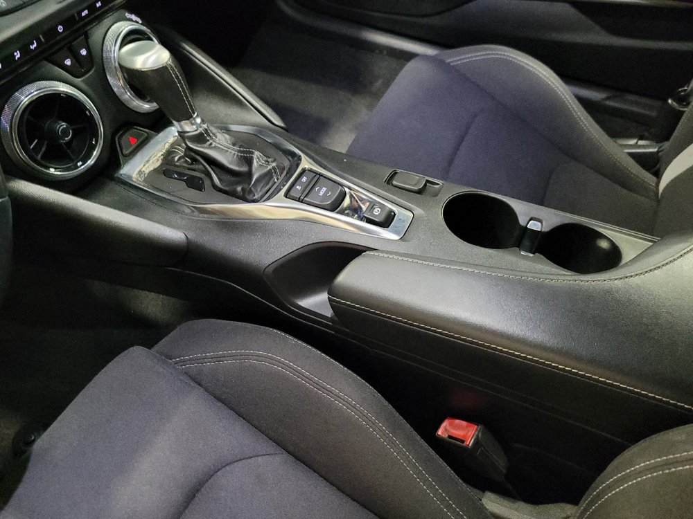 Used 2020 Chevrolet Camaro LT w/ RS Package RWD image 26