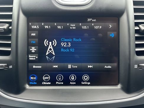 Used 2022 Chrysler 300 Touring image 17