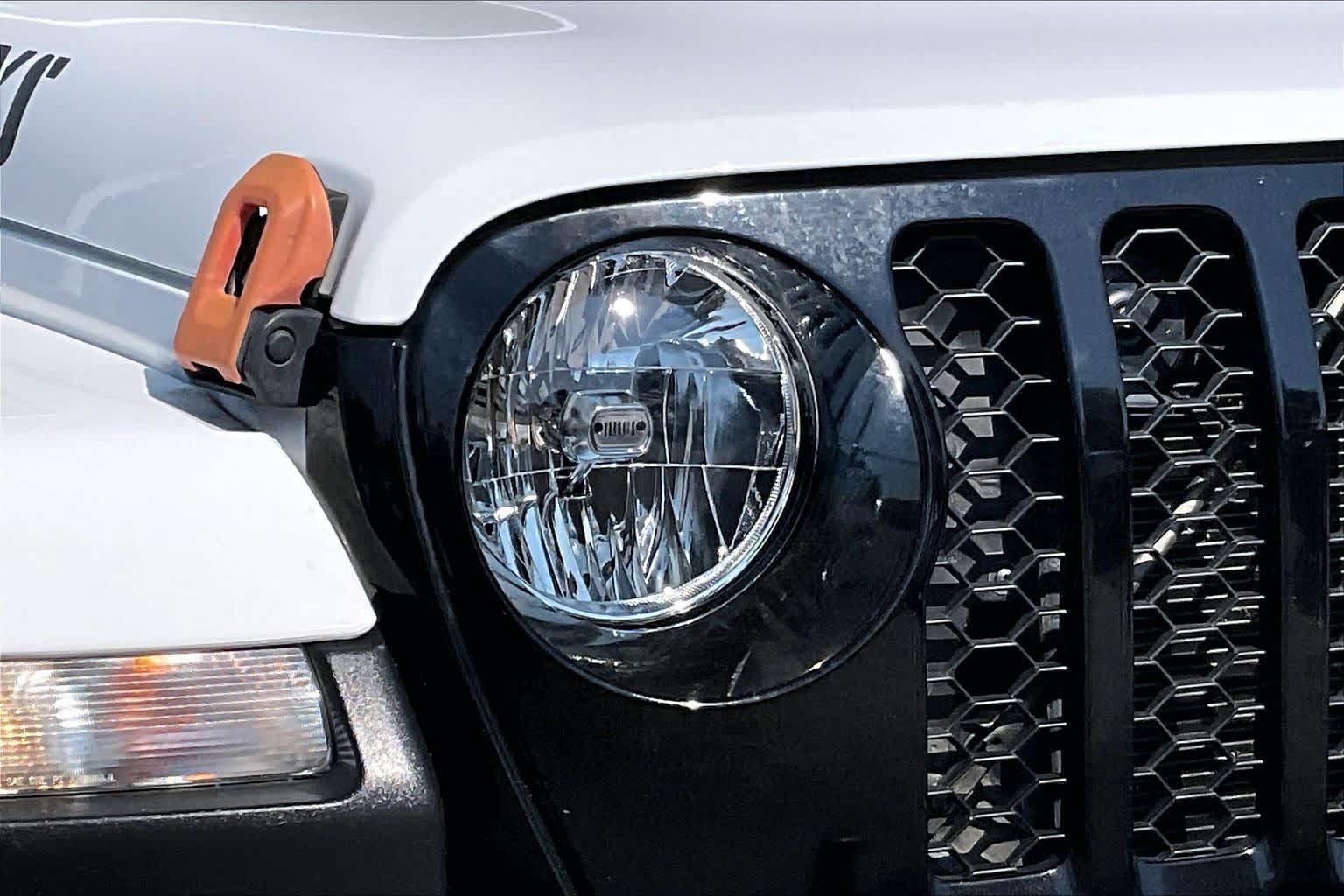 Used 2022 Jeep Gladiator Sport AWD/4WD image 24