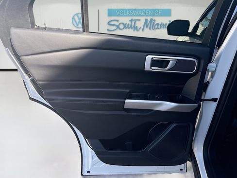 Used 2021 Ford Explorer XLT w/ Equipment Group 202A image 25