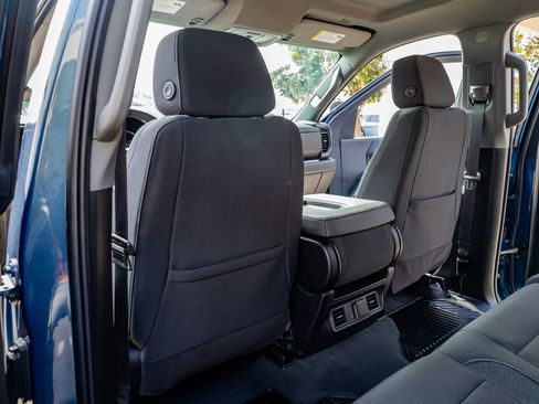 Used 2025 Chevrolet Silverado 2500 LT w/ Trail Boss Package image 33