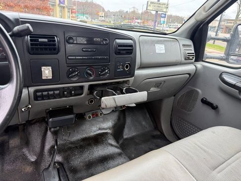 Used 2007 Ford F450 4x4 Regular Cab Super Duty image 11