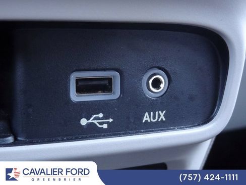 Used 2017 Chrysler Pacifica Touring-L Plus FWD image 34