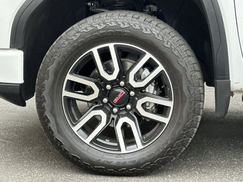 Certified 2025 GMC Sierra 1500 AT4 w/ AT4 Premium Package image 26
