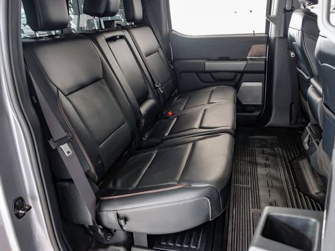 Used 2023 Ford F350 Lariat w/ FX4 Off-Road Package AWD/4WD image 33