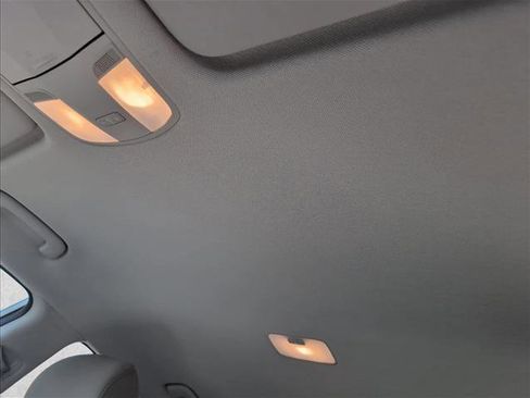 Used 2018 Hyundai Elantra SEL image 15