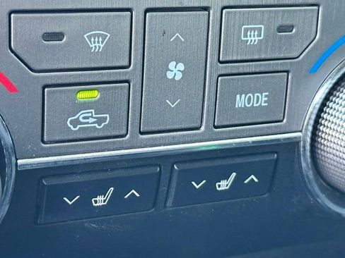 Used 2020 Toyota Tundra Limited image 16