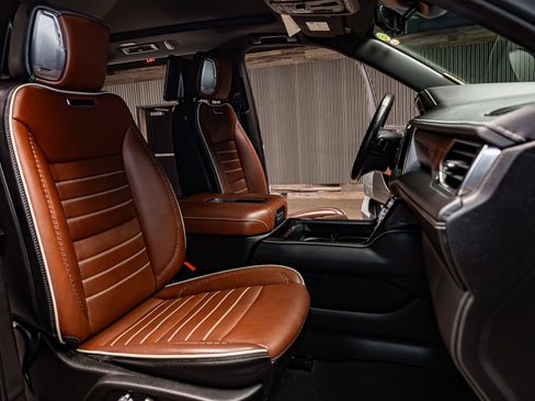 Used 2024 GMC Yukon Denali Ultimate image 26