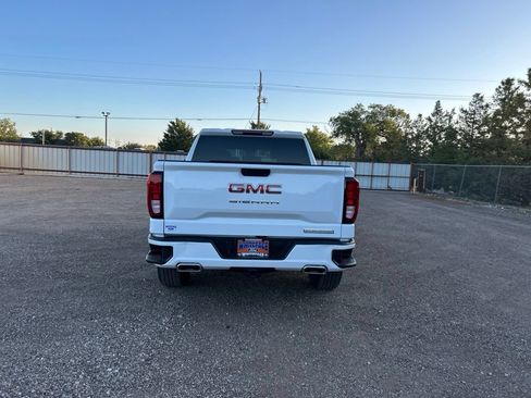 Used 2021 GMC Sierra 1500 Elevation w/ X31 Off-Road Package AWD/4WD image 5