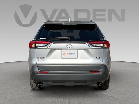 Used 2022 Toyota RAV4 XLE image 20