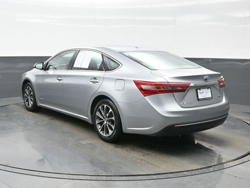 Used 2016 Toyota Avalon XLE Plus image 4