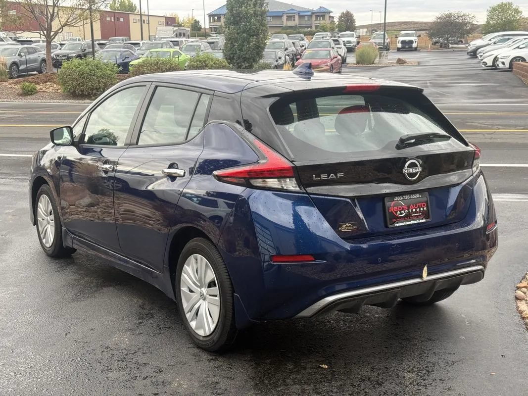 Used 2025 Nissan Leaf S FWD image 40
