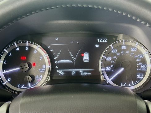 Used 2025 Toyota Highlander LE image 16