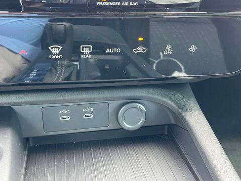New 2026 Nissan Sentra SV w/ Floor Mat Package FWD image 27