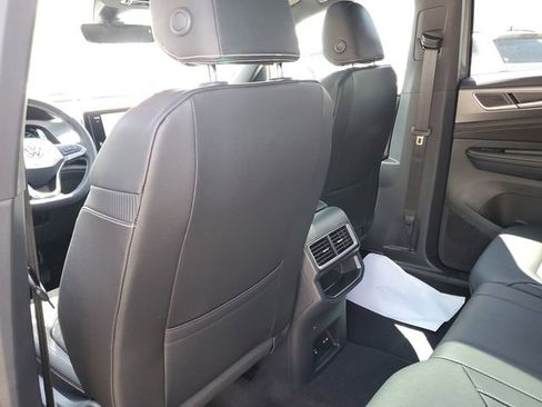 New 2026 Volkswagen Atlas Cross Sport SE AWD/4WD image 14