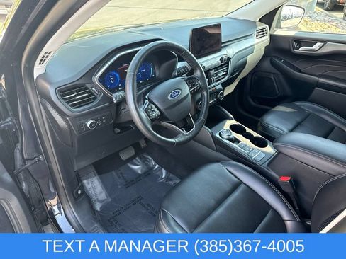 Used 2021 Ford Escape Titanium AWD/4WD image 14