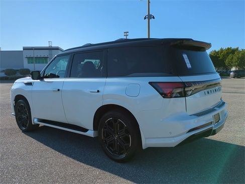 New 2026 INFINITI QX80 4WD image 6