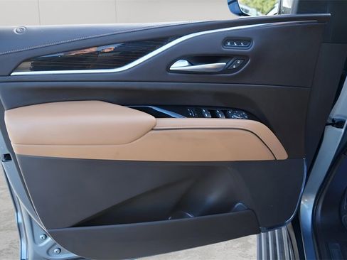 Used 2021 Cadillac Escalade Sport w/ Driver Assist Tech Package image 19