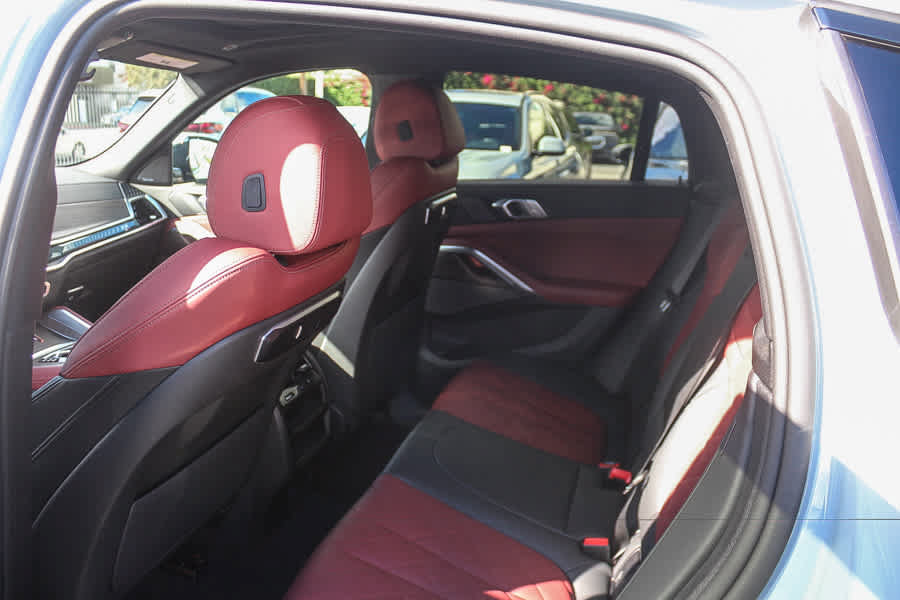 Used 2026 BMW X6 xDrive40i w/ Premium Package AWD/4WD image 25