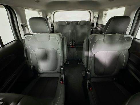 Used 2022 Jeep Grand Cherokee L Laredo w/ Luxury Tech Group I image 13