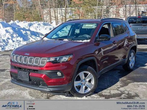 Certified 2022 Jeep Compass Latitude AWD/4WD image 1
