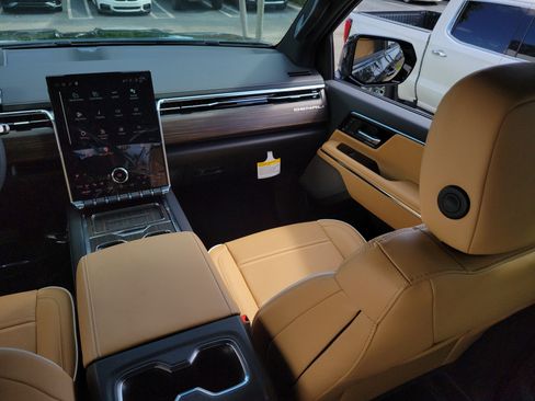 New 2026 GMC Sierra EV Denali AWD/4WD image 16