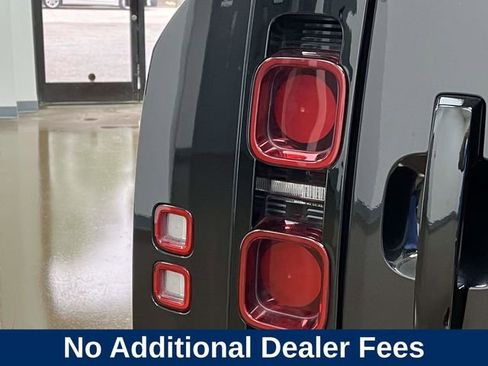 Used 2024 Land Rover Defender 110 S AWD/4WD image 12
