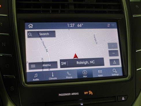 Used 2020 Lincoln Nautilus Reserve image 8