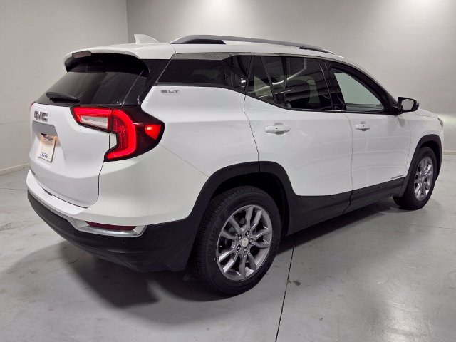 Used 2023 GMC Terrain SLT FWD image 13
