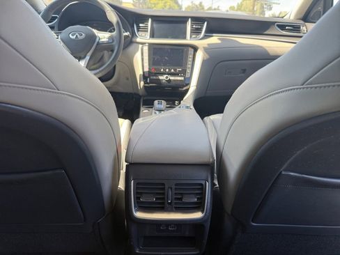 Used 2024 INFINITI QX50 Luxe image 29