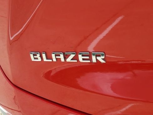Used 2022 Chevrolet Blazer LT FWD image 6