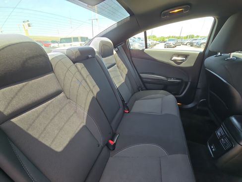 Used 2018 Dodge Charger SXT w/ Blacktop Package RWD image 29
