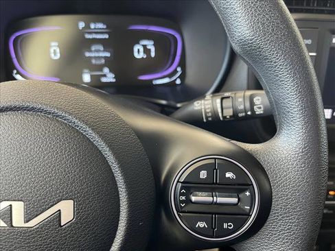 Used 2025 Kia Soul LX w/ LX Technology Package image 20