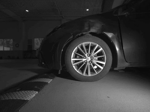 Used 2015 Toyota Corolla LE FWD image 9