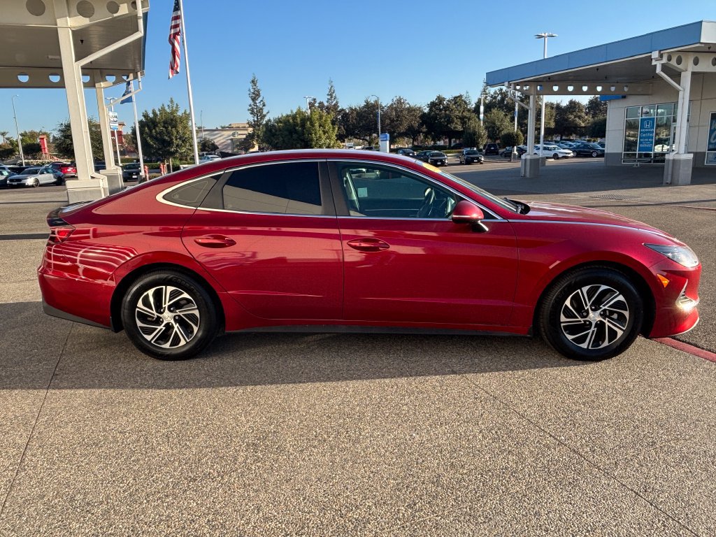 Used 2023 Hyundai Sonata Blue FWD image 4