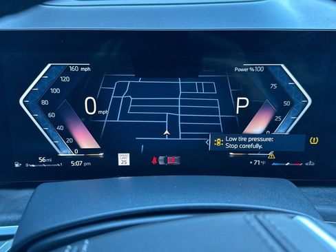 Used 2024 BMW X5 xDrive40i w/ Premium Package image 4