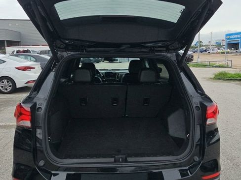 Used 2023 Chevrolet Equinox RS w/ RS Leather Package FWD image 23