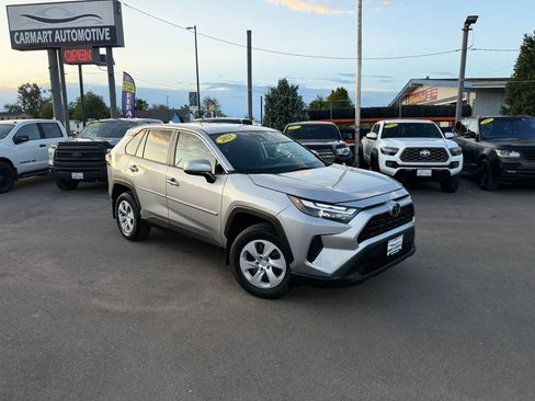 Used 2025 Toyota RAV4 LE AWD/4WD image 2
