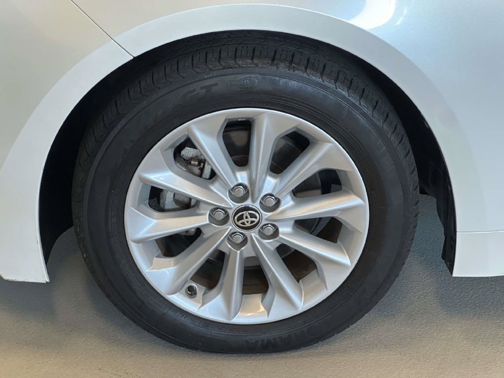 Used 2022 Toyota Corolla LE w/ LE Convenience Package FWD image 8