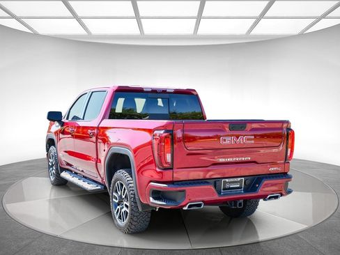 Used 2024 GMC Sierra 1500 AT4 w/ Technology Package AWD/4WD image 2