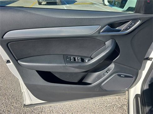 Used 2017 Audi Q3 2.0T Prestige w/ Prestige Package image 13