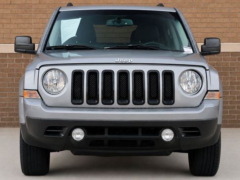 Used 2016 Jeep Patriot High Altitude AWD/4WD image 5