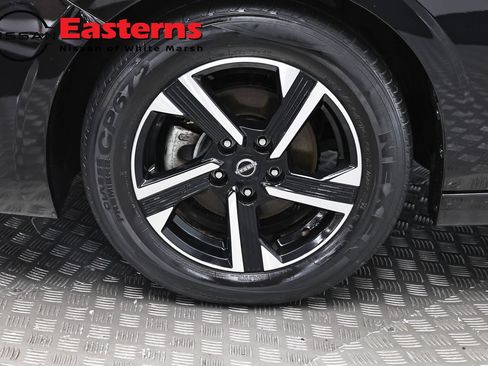 Used 2024 Nissan Sentra SV FWD image 31