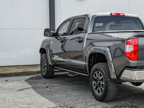 Used 2014 Toyota Tundra SR5 w/ TRD Off Road Package image 11