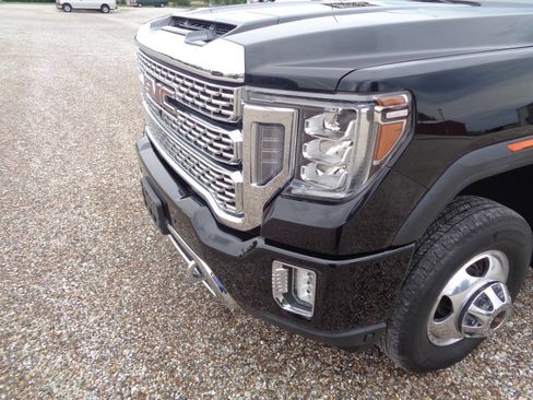 Used 2020 GMC Sierra 3500 Denali w/ Denali Ultimate Package image 22