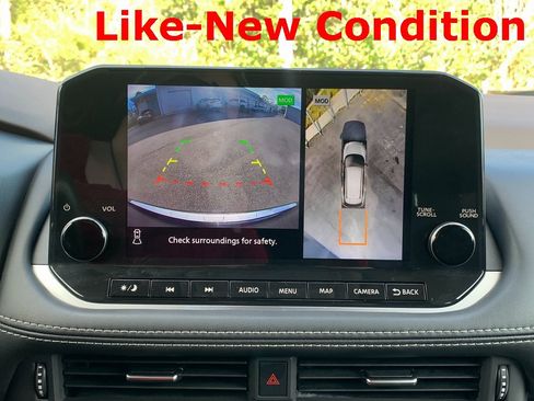 Used 2023 Nissan Rogue SL w/ SL Premium Package image 17