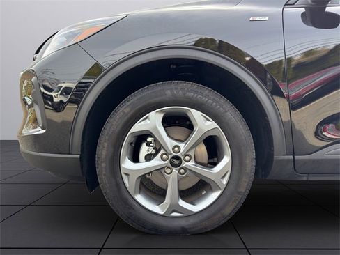 Used 2025 Ford Escape ST-Line w/ Cold Weather Package image 22